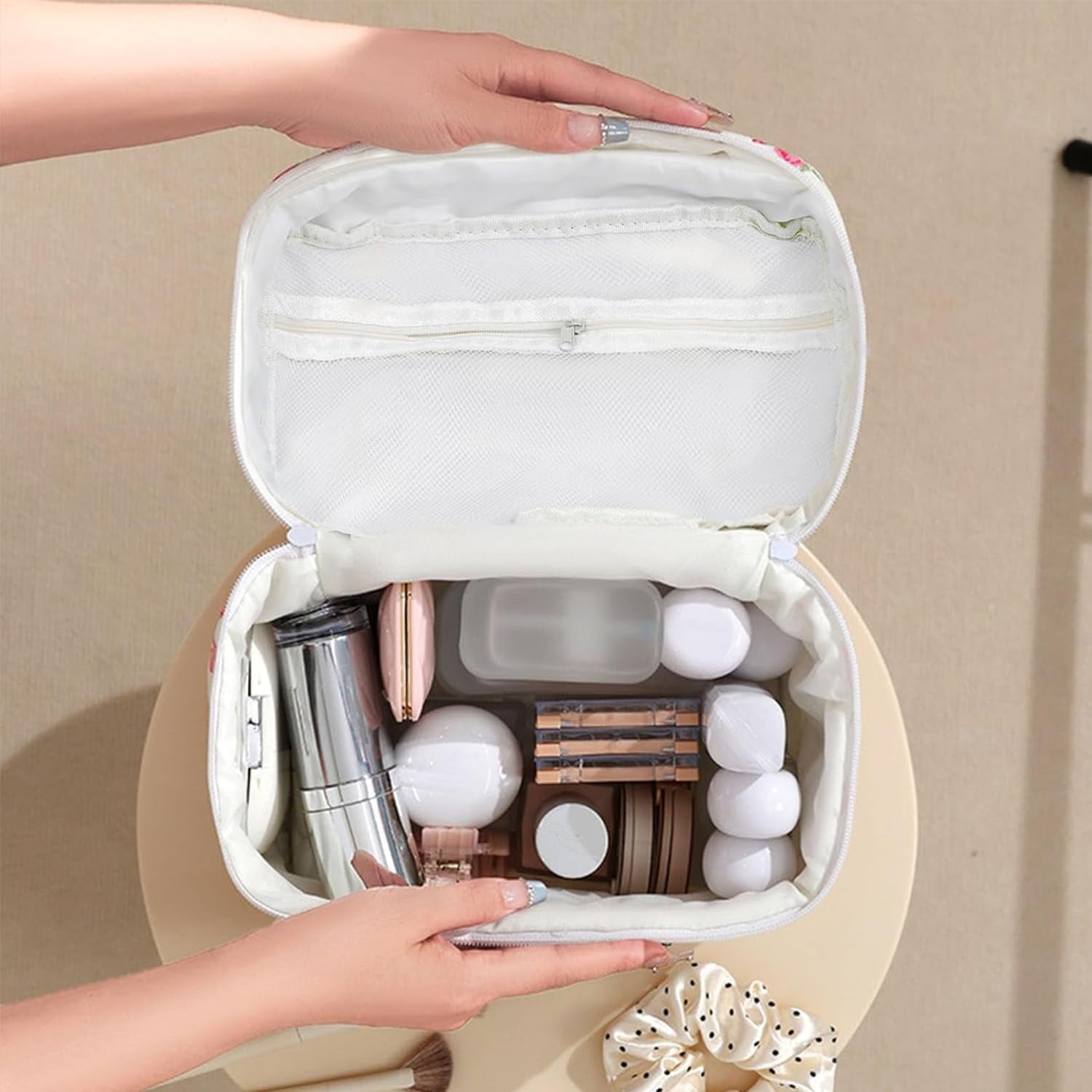 3PCS Cotton Quilted Floral Makeup Bag Set for Women Girls, Cute Make up Bags with Brush Pockets, Large Wide-Open Toiletry Pouch Gifts for Toiletries Accessories Travelling Essentials